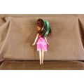 Doll' s -Bratz / look a Like Doll / +- 24 cm / Brown Hair / pink dress