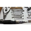ASSORTED HAND TOOLS * 25 IN TOTAL * BID FROM R1.00 START FOR THE LOT *