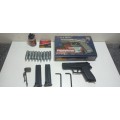 KWC Sig Sauer SP2022 Co2 Gas Gun | 4.5mm Steel Bb * Bargain R1500.00 of extra`s included *