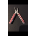 LEATHERMAN, Squirt PS4 Multitool!! RED