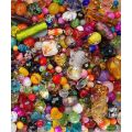 Crazy Wednesdayl***Free Shipping !!! See Description* 1.5 Kg** Mix  Glass Beads +/- 2000 Piece