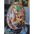 Vintage Asian  Satsuma  Hand Painted Ornate Gold Porcelain Egg