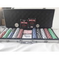 POKER SET IN METAL CASE INCL.OVER 600 CHIPS,CARDS.ETC...(MINT CONDITION)