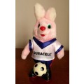 DURACELL FOOTBALL BUNNY THIS TYPE  DOES NOT MOVE HEIGTH 19 CM