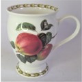 Queen`s `Hooker`s Fruit` Mug (Apples)