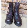 SADF BORDER WAR PERIOD PAIR OF BOOTS-SIZE 8-GOOD CONDITION