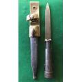 R1 BAYONET WITH SCABBARD & FROG