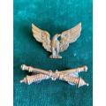 TRANSVAAL STAATS ARTILLERY GILDING METAL CAP BADGE-WORN 1961-1976-ONE LUG MISSING-ONE REPLACED