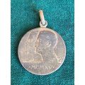 ITALIAN WW2 MEDAL OF MILITARY VALOR AWARDED TO PERSONNEL FOR EXCEPTIONAL VALOR IN THE FACE OF THE EN