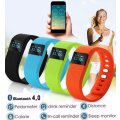 Bluetooth Smartwatch & Fitness Bracelet with Pedometer for Samsung & Android Phones - BLACK