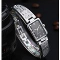 Elegant Ladies SOXY Quartz Wrist Watch in Gold or Silver