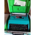 Olivetti Studio 45 Typewriter in Case - Collection Only