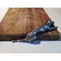 Solid Wood Cutting Board with Metal Cheetah Grip