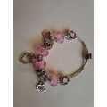 19cm Hollow Out Heart Pendant Bracelet with Pink Faux Crystal Beads