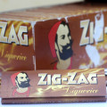ZIG-ZAG LIQUORICE ROLLING PAPERS - 43 BOOKLETS - 50 PAPERS PER BOOKLET - BID FOR THE LOT