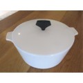 FOR ISMAIL ONLY - VINTAGE 1968 LARGE CLASSIC BLACK AND WHITE 2 1/2 QUART CORNING WARE BUFFET SERVER!