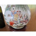 VINTAGE FAMILLE JAUNE CHINESE PORCELAIN LAMP STAND (LIGHT FITTING NEEDS TO BE REPLACED)