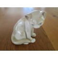 A BEAUTIFUL LLADRO-LIKE CAT - MADE IN SPAIN