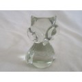THE CUTEST GLASS OWL PAPERWEIGHT IN PERFECT CONDITION (JUST DIFFICULT TO PHOTOGRAPH)