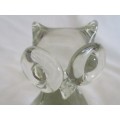 THE CUTEST GLASS OWL PAPERWEIGHT IN PERFECT CONDITION (JUST DIFFICULT TO PHOTOGRAPH)