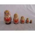 SET OF FIVE SMALL VINTAGE RUSSIAN HAND PAINTED NESTING DOLLS TO ADD TO YOUR COLLECTION