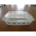 FOR THE GENUINE PYREX COLLECTOR - VINTAGE 1960`s JAJ, ENGLAND LIDDED PYREX CASSEROLE DISH - CHELSEA