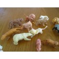 A BATCH OF 44 COLLECTABLE VINTAGE PLASTIC ANIMALS MADE IN HONG KONG