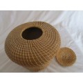 A BEAUTIFUL, EXPERTLY WOVEN LIDDED SNAKE CHARMER`S BASKET - GREAT CONDITION