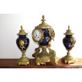 EARLY 19TH CENTURTY FRENCH ORMOLU CLOCK WITH 2 MATCHING URNS/CASSOLETTES
