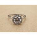 Sparkling solid sterling silver ring - weight 3.06 g.