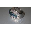 Exquisite Sterling Silver Opal Ring - weight 8.7 g
