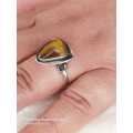 Antique vintage ladies ring with tiger eye stone Size: R.5