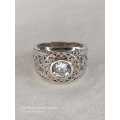 Sterling silver ladies ring Size: K