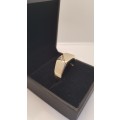 9ct Solid Gold Mens ring - PRE-OWNED