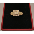 9ct Yellow Gold Diamond Ring - Pre-owned