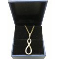 9ct SOLID Gold Ladies chain and CZ Pendant - PRE-OWNED