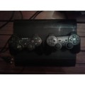 Playstation 3 500gb slim  2 wireless  controllers , 12 games pack and hdmi cable