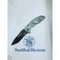 NEW CAMO Smith And Wesson Extreme Ops Folding Knife