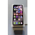 Apple iPhone X - 64GB capacity (Silver)