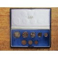 1971 PROOF SET - Excellent proof Set - Box damaged outside - Coins all proof