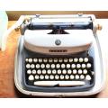 Vintage Alpina Typewriter - Great design with Case - Made in Germany