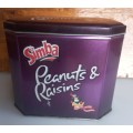 Simba peanuts & raisins tin