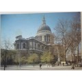 Vintage postcard: St Pauls cathedral