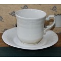Huguenot Royale Fine China Boxed Set of 6 Cups and Saucers