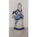 Blue and White Porcelain Figurine of a Victorian Lady @@@ CCCRRRAAAZZZYYY R1 START