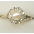ANTIQUE DIAMOND AND PEARL RING, 18CT GOLD   (EstateJewellery2020#15)
