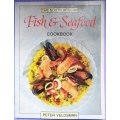 The South African Fish & Seafood Cookbook, Peter Veldsman, 96Pg, Rec137, +A4
