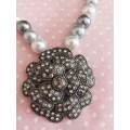 Perrine Necklace, Grey+White Glass Pearls, Nickel Finding, Rose Pendant, Lobster Clasp, 44cm+5cm Ext