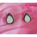 Earrings, White Simulated Cats Eye, Nickel Findings And Ear Studs, Diameter 13mm x 9mm, 2pc
