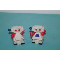 2 Small MacDonalds Robots